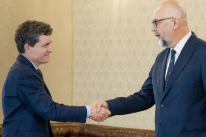 Mureșan convinge UDMR să susțină guvernul. Kelemen: Ușa deschisă cu PSD
