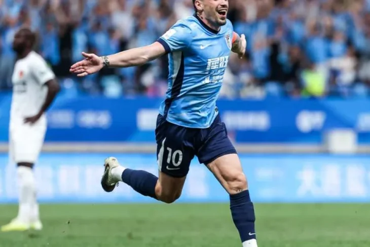 Nicolae Stanciu semnează cu o echipă din Superliga României