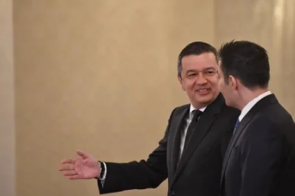 Nicușor Dan vrea ca Siegfried Mureșan să obțină majoritate parlamentară