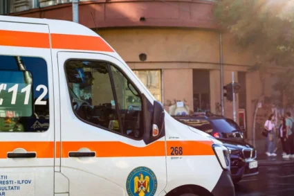 Opt persoane care au atacat o ambulanță în august au fost…