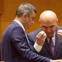 Salariile directorilor din companiile de stat: unii câștigă și 100.000 de lei pe lună