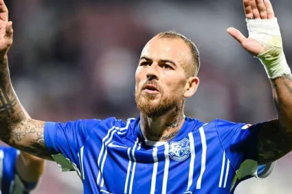 Scandal la Dinamo – Farul. Denis Alibec, eliminat după ce l-ar fi lovit pe Armstrong