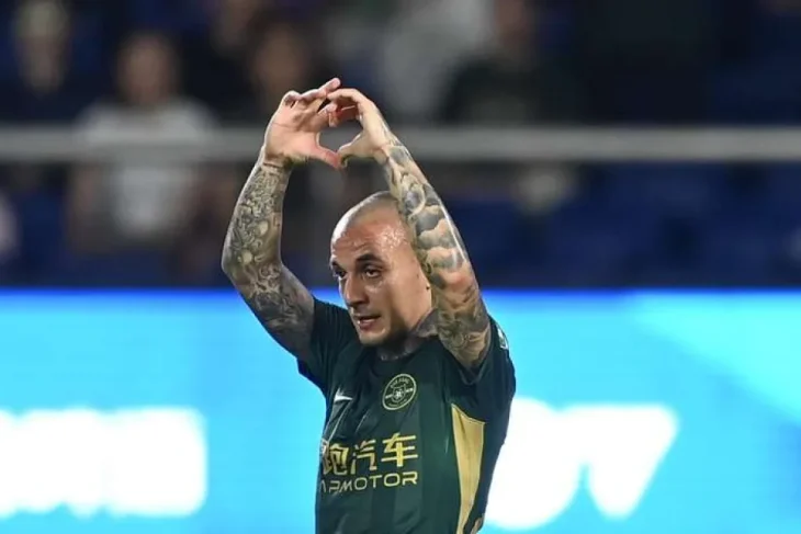 VIDEO: Gol și assist spectaculoase pentru Alex Mitriță! Românul, printre cei mai buni