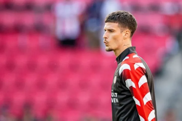 Dennis Man, iar rezervă neutilizată la PSV. Campioana Olandei a învins Heerenveen