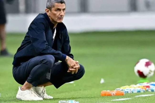 Duel românesc în Qatar: Lucescu, prima înfrângere, cu Contra