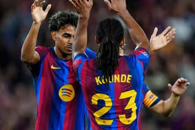 Jules Kounde a stabilit un nou record la Barcelona, depășindu-l pe Eric Abidal
