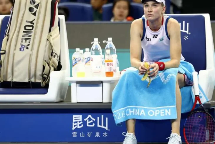 Șoc la Beijing! Rybakina pierde primul meci ca lider mondial