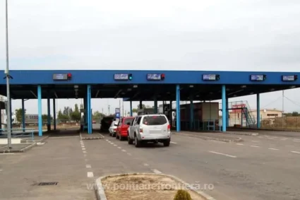 Trei polițiști de frontieră și doi vameși de la Halmeu, reținuți de DNA